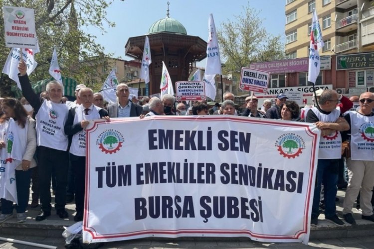 Bursa'da emeklilerden bayram ikramiyesine tepki