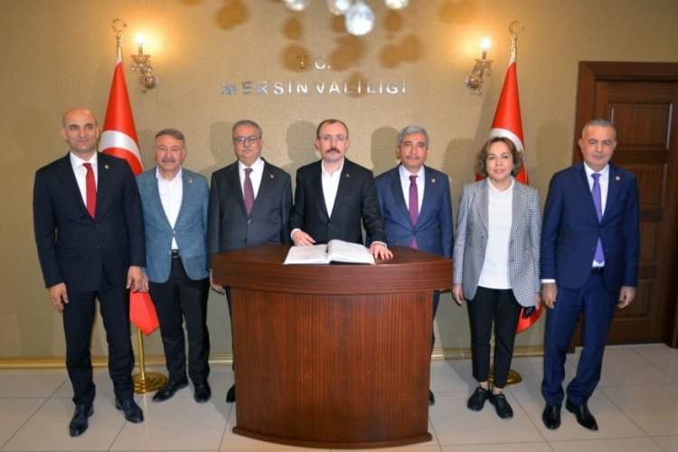 Ticaret Bakanı Muş, Mersin'de