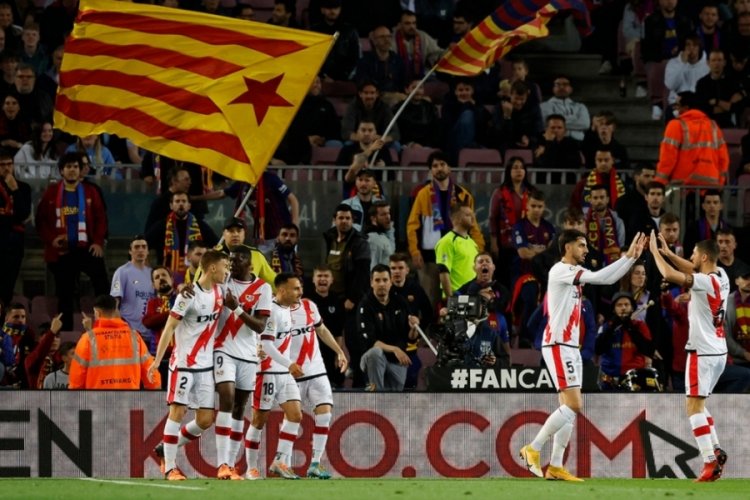 Barcelona'ya evinde Rayo Vallecano'dan soğuk duş