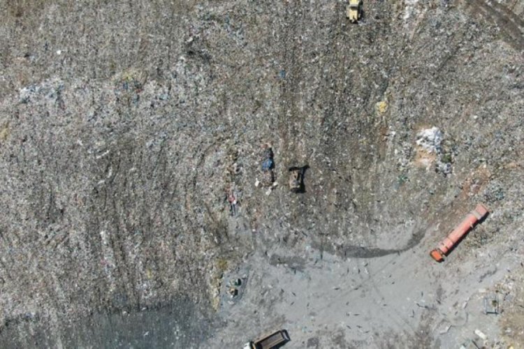 İstanbul'da toprağa d&ouml;k&uuml;len m&uuml;silaj tartışma yarattı