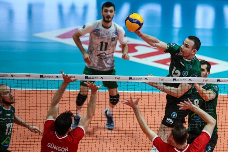 Bursa'nın Efeleri 7.'lik i&ccedil;in sahaya &ccedil;ıkıyor