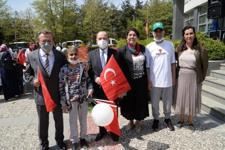 Uludağ &Uuml;niversitesi ve L&Ouml;DER &ccedil;ocukları unutmadı