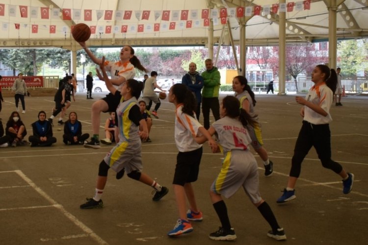 Bursa'da spor şenlikleri dolu dizgin devam ediyor
