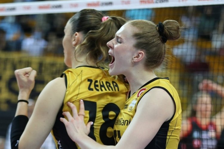 VakıfBank, final biletini kaptı