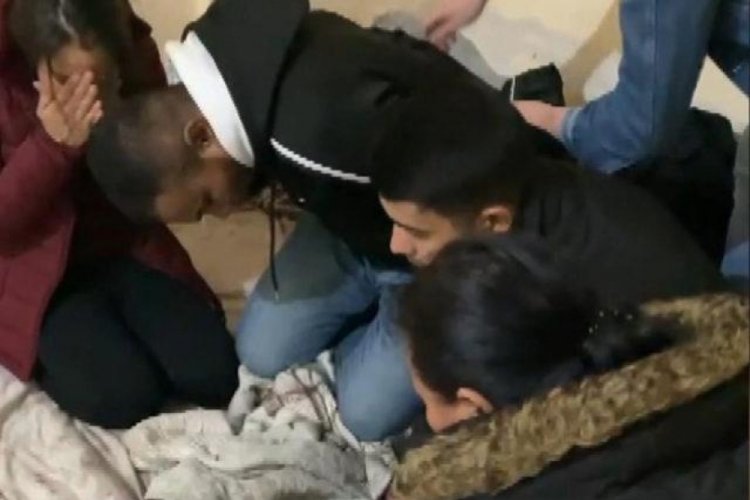 Pakistanlı 6 kişi, Taksim'de fidye i&ccedil;in turistleri ka&ccedil;ırdı