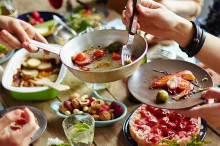 Modern yaşam tarzında g&uuml;nde ka&ccedil; &ouml;ğ&uuml;n yemek sağlıklı
