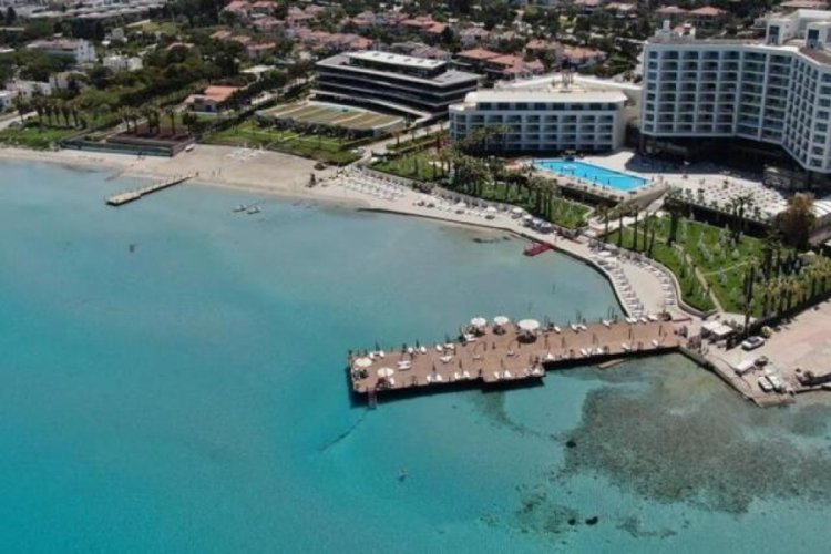 İzmir &Ccedil;eşme'de otellerde bayram hareketliliği