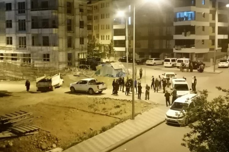 Malatya'da fark edilen hırsızlar aracı bırakıp ka&ccedil;tılar