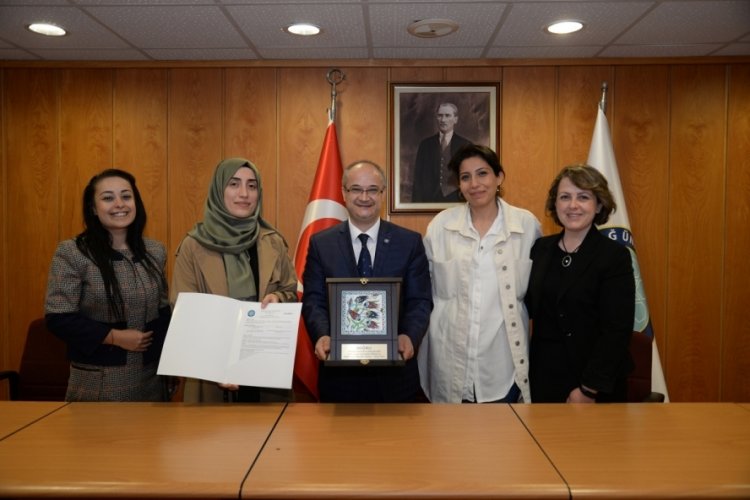 Bursa'da &uuml;niversite &ouml;ğrencilerine burs ve staj desteği
