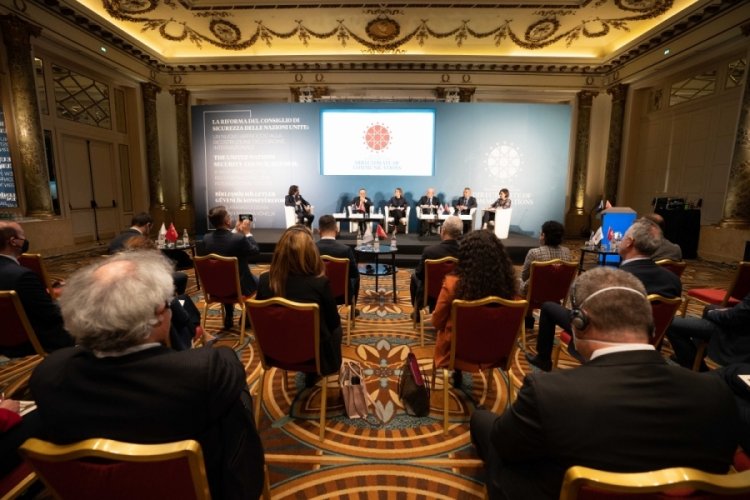Cumhurbaşkanlığı İletişim Başkanlığı'ndan İtalya'da panel