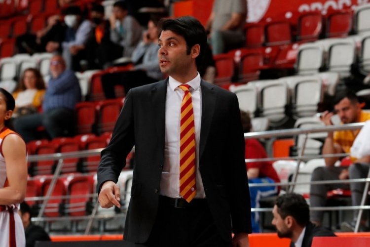 Galatasaray ile Efe G&uuml;ven'in yolları ayrıldı
