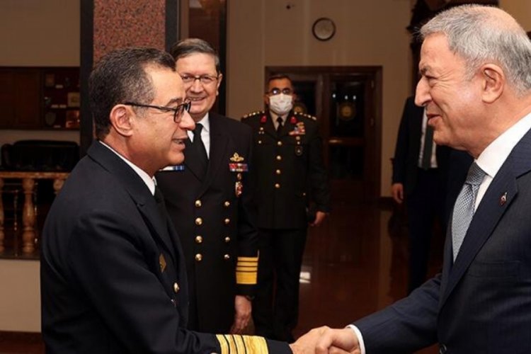 Bakan Hulusi  Akar, Brezilya Deniz Kuvvetleri Komutanı Santos'u kabul etti