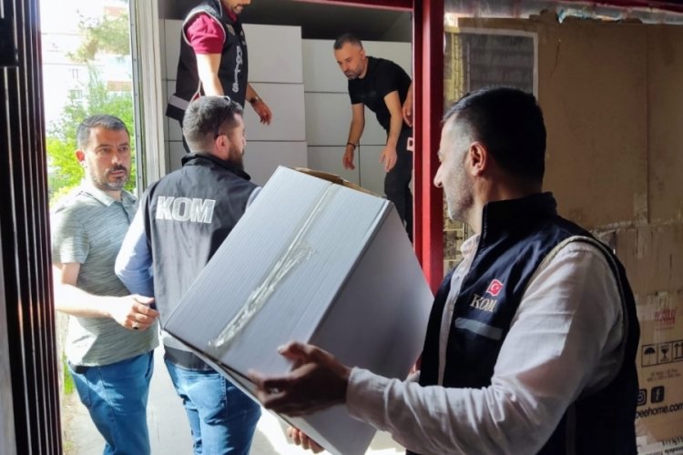 1 milyon TL'lik ka&ccedil;ak makaron bulundu