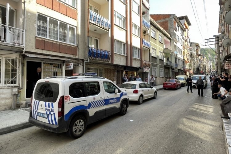 Bursa'da merdivenlerden d&uuml;şen kadın hayatını kaybetti