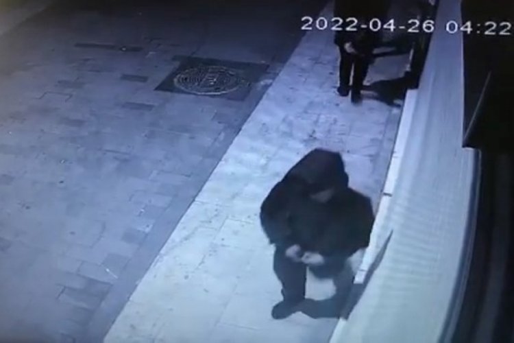 Bursa'da s&uuml;r&uuml;nerek hırsızlık yaptılar