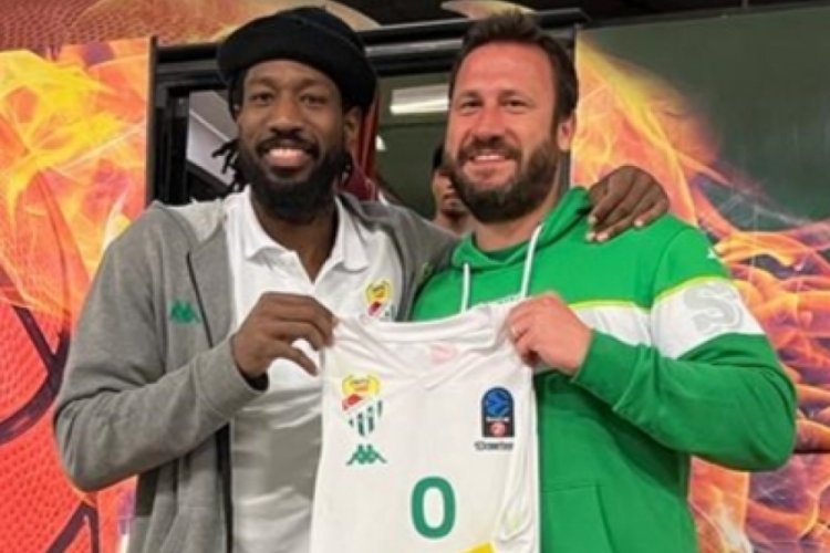 Holland'ın forması sahibini buldu