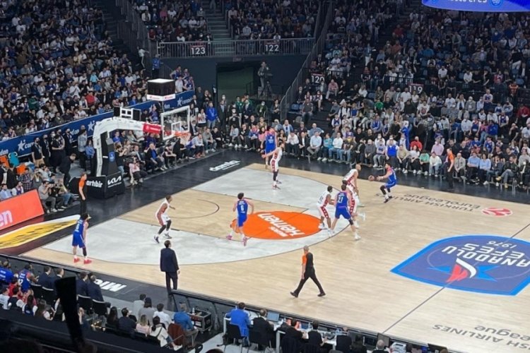 Anadolu Efes Final Four'da