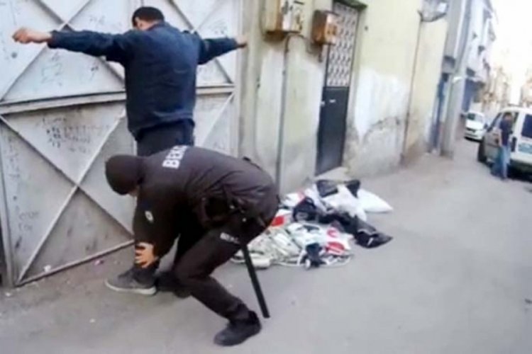 Hırsızlık yaparken su&ccedil;&uuml;st&uuml; yakalanan ş&uuml;phelisi tutuklandı