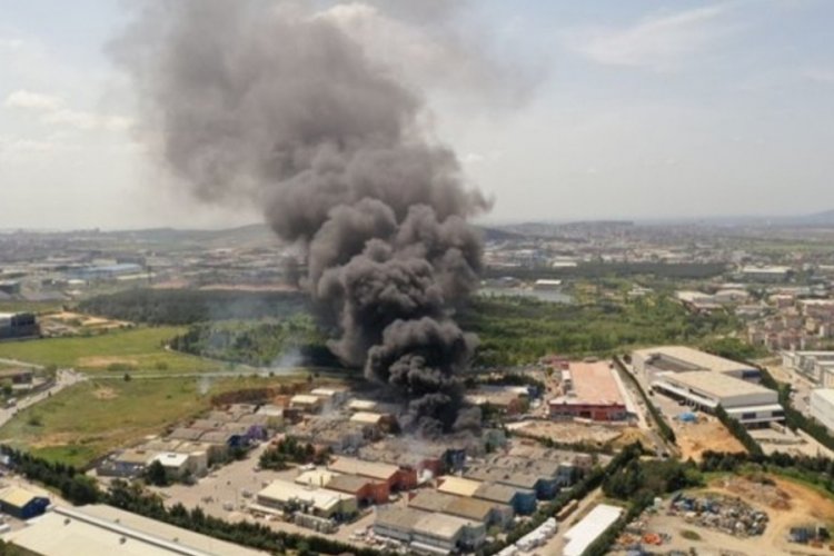 Bakanlık İstanbul Tuzla'daki yangına ilişkin soruşturma başlattı