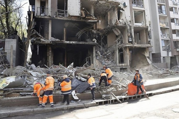 Kiev'e yapılan saldırıda bir gazeteci &ouml;ld&uuml;