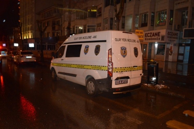 Bı&ccedil;aklı kavgada 2 yabancı uyruklu şahıs yaralandı