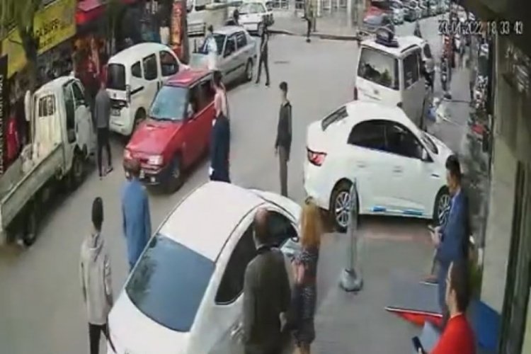 Bursa'da aracının bagajını a&ccedil;arken &ouml;l&uuml;mden d&ouml;nd&uuml;