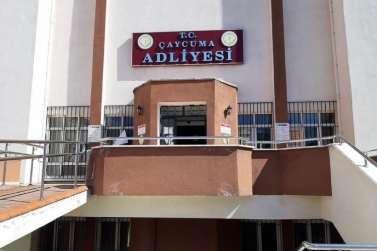 14 yaşındaki kız &ccedil;ocuğuna istismar iddiasında 4 kişi tutuklandı