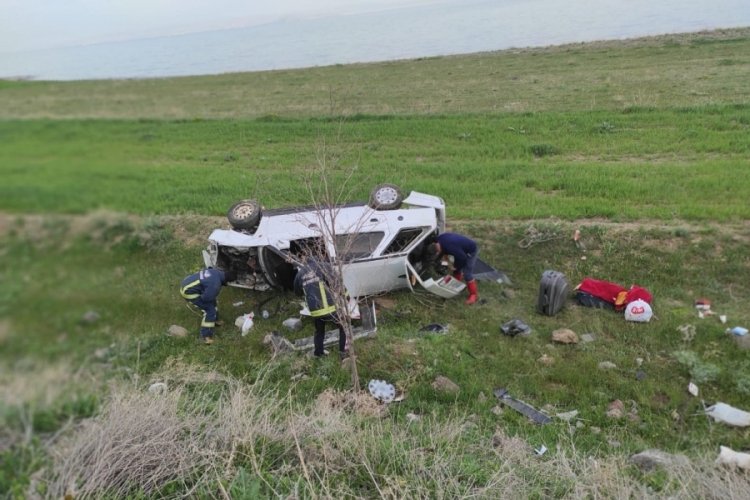 Trafik kazasında 3 kişi yaralandı
