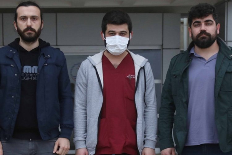 Samsun'da hasta yakınları asistan doktoru darbetti