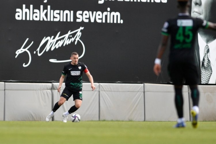 Burak Altıparmak'tan taraftara mesaj