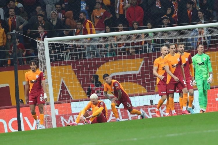 Galatasaray evinde Sivasspor'a mağlup oldu!