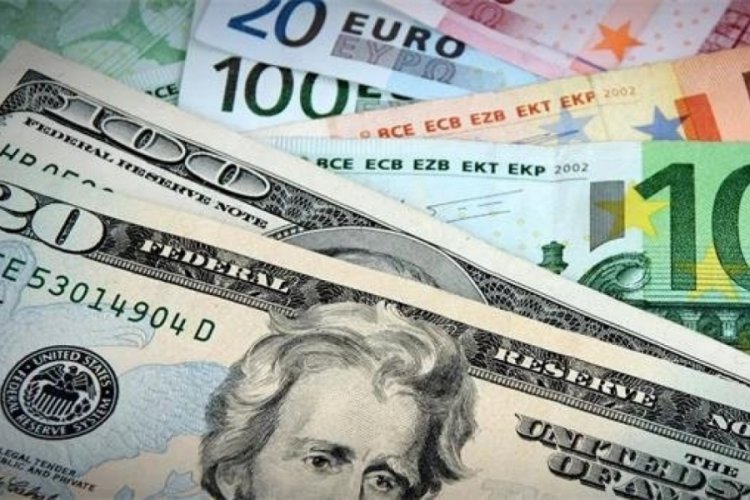 Dolar ve euro g&uuml;ne sakin başlangı&ccedil; yaptı