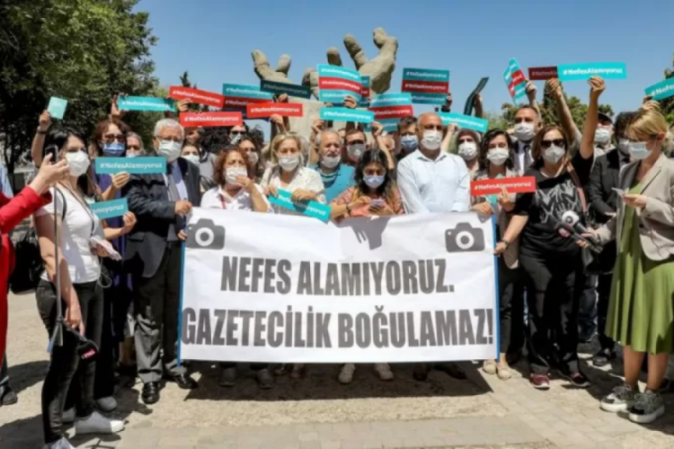 T&uuml;rkiye'de basın ne kadar &ouml;zg&uuml;r?
