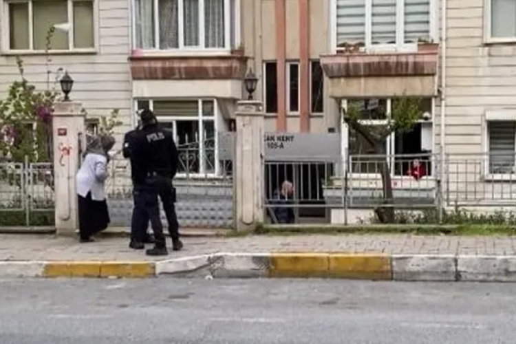 5. kattan d&uuml;şen 2 yaşındaki Ey&uuml;p kurtarılamadı