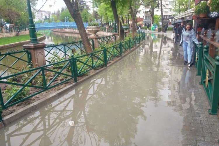 Eskişehir yağmur ve doluya teslim