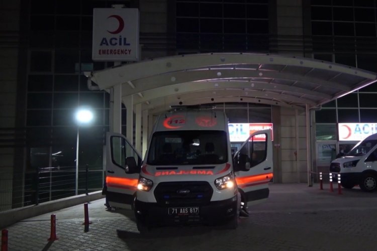 Irmaktan tutulan balığı t&uuml;keten aynı aileden 9 kişi zehirlendi