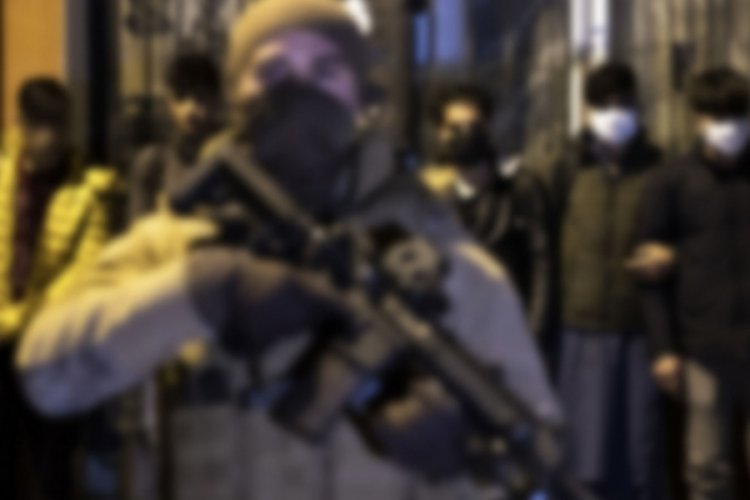 İstanbul'da b&uuml;y&uuml;k &ccedil;aplı g&ouml;&ccedil;men operasyonu
