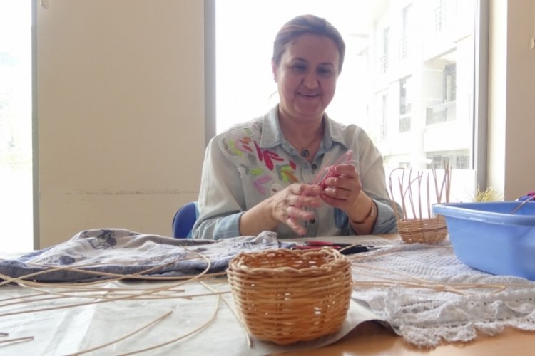 Sepet&ccedil;ilik, Bursa'da kadınların ellerinde canlanıyor