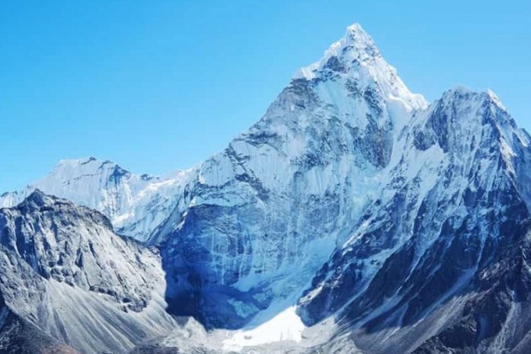 &Ccedil;in, Everest Dağı'na meteoroloji istasyonunu kurdu