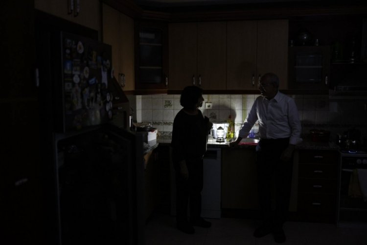 Kemal Kılı&ccedil;daroğlu sosyal medyadan paylaştı! İşte elektriksiz ge&ccedil;en 1 haftası...