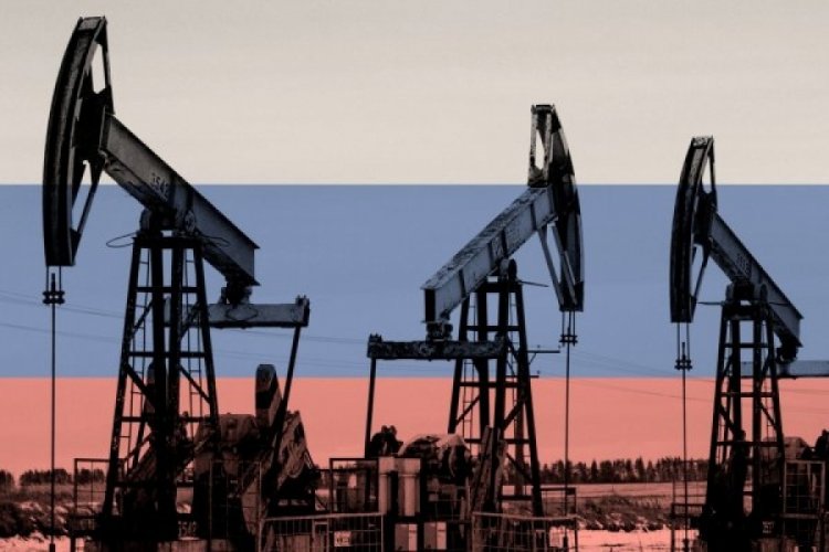 Rusya petrol&uuml;n&uuml; y&uuml;zde 33 indirimle sattı