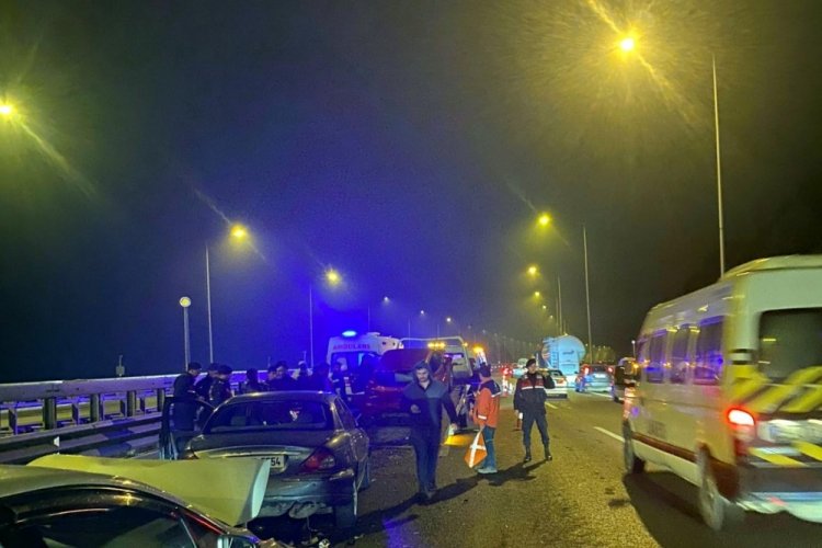 Bolu Dağı'nda zincirleme trafik kazasında 5 yaralı
