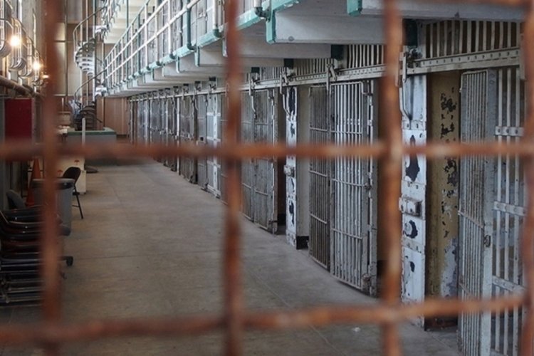 Kovid izinleri uzatılmayacak: 80 bin mahkum cezaevine d&ouml;n&uuml;yor