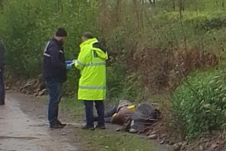 23 yaşındaki gen&ccedil; yol kenarında &ouml;l&uuml; bulundu