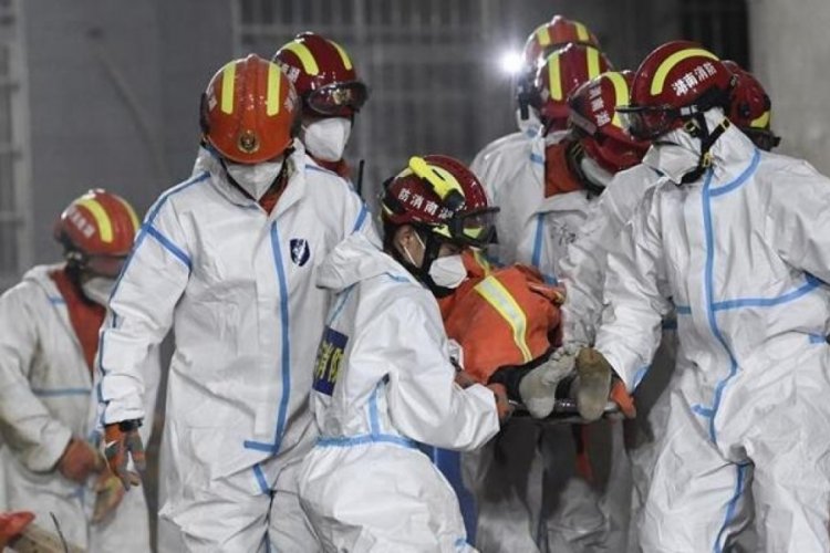&Ccedil;in'de enkazdan 5,5 g&uuml;n sonra sağ &ccedil;ıktı