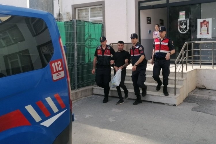 &Ccedil;ocuğa cinsel istismar ve hırsızlık su&ccedil;undan h&uuml;k&uuml;ml&uuml; cezaevi firarisi yakalandı