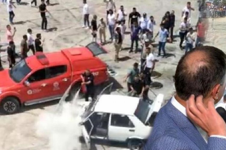 Antalya'da Belediye başkanının driftte sa&ccedil;ı yandı