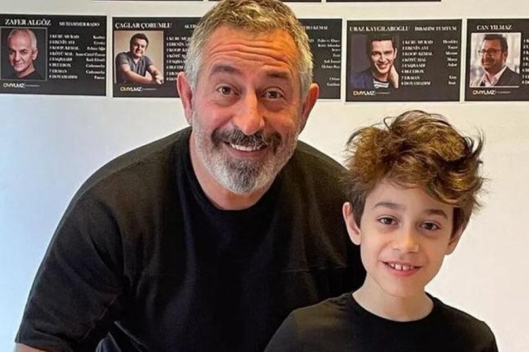 Cem Yılmaz oğlunun s&ouml;ylediklerini anlattı: Sen &ouml;lsen milletin...