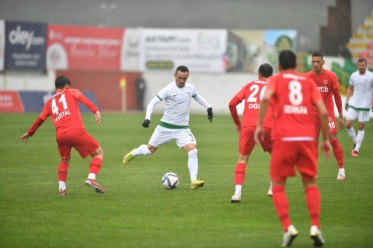 Bursaspor - &Uuml;mraniyespor ma&ccedil;ı biletleri satışa &ccedil;ıkıyor