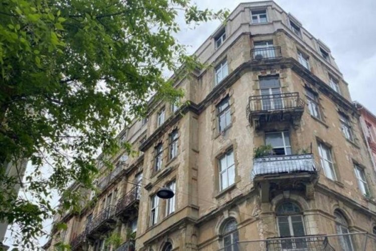 İstanbul'da 113 yıllık 'Valpreda' apartmanı